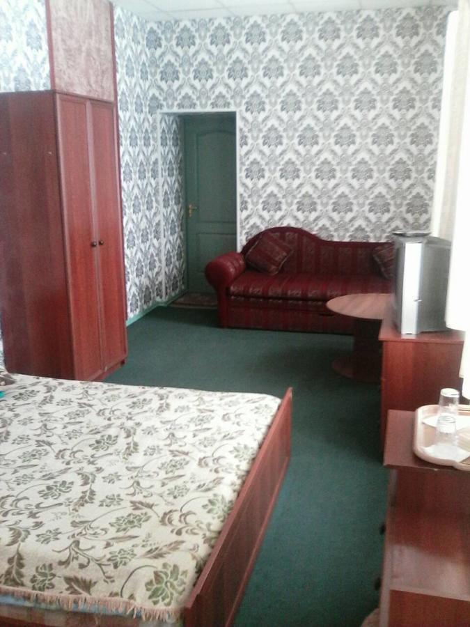 Eurolux Hotel ポルタヴァ エクステリア 写真
